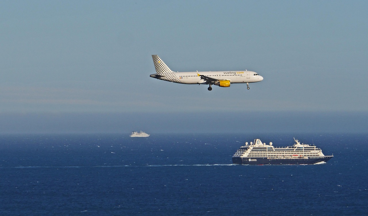 approach, cruise ship, mediterranean, nice, shipping, nature, air traffic, airport, charter, cruise, vacations, sea, ship, water, travel, ship travel, heaven, horizon, tourism, passenger ship, vacation flyer, france, south france, côte d  azur